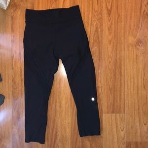 Lululemon Black Cropped Leggings with mesh